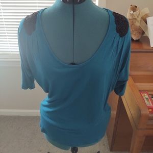 Gianni Bini small shirt with beading